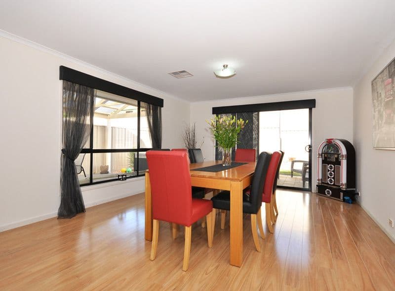 16 Cairns Way, SEAFORD RISE SA 5169, Seaford Rise - Thumbnail 5