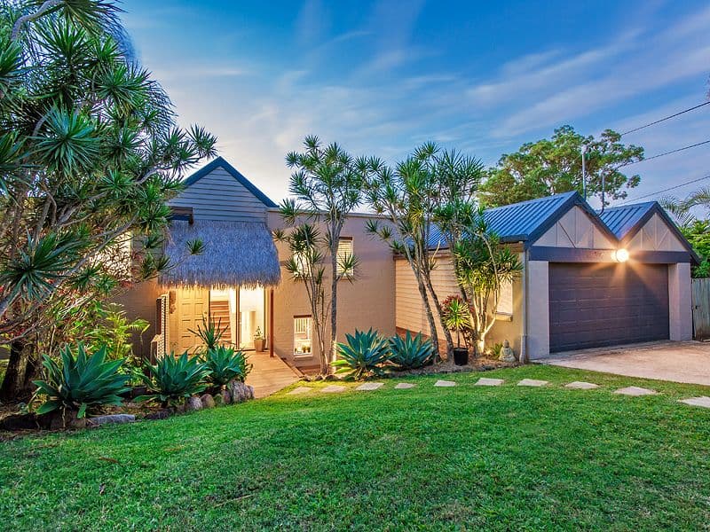 16 Tanjenong Place, BURLEIGH HEADS QLD 4220, Burleigh Heads - Thumbnail 3