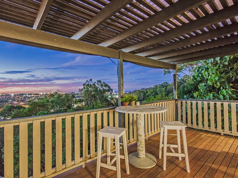 16 Tanjenong Place, BURLEIGH HEADS QLD 4220, Burleigh Heads - Thumbnail 4