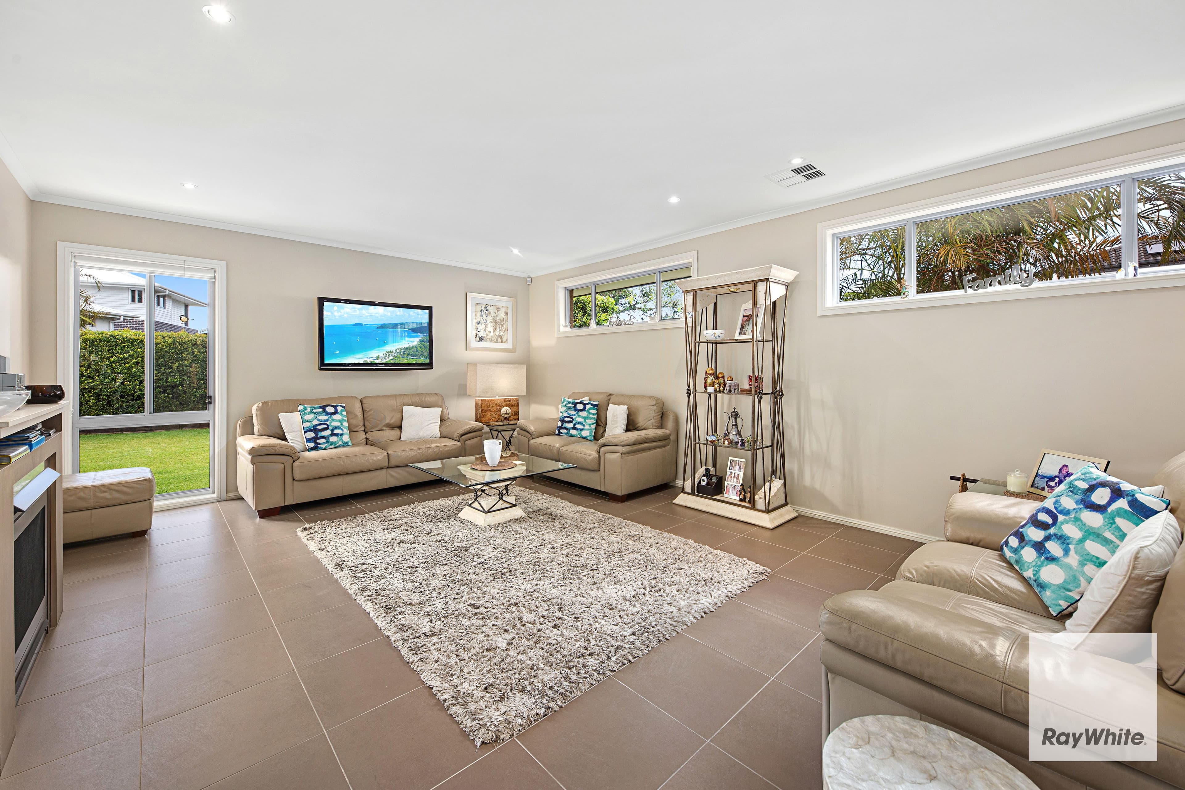 118 Gannons Road, Caringbah South NSW 2229, Burraneer - Thumbnail 3