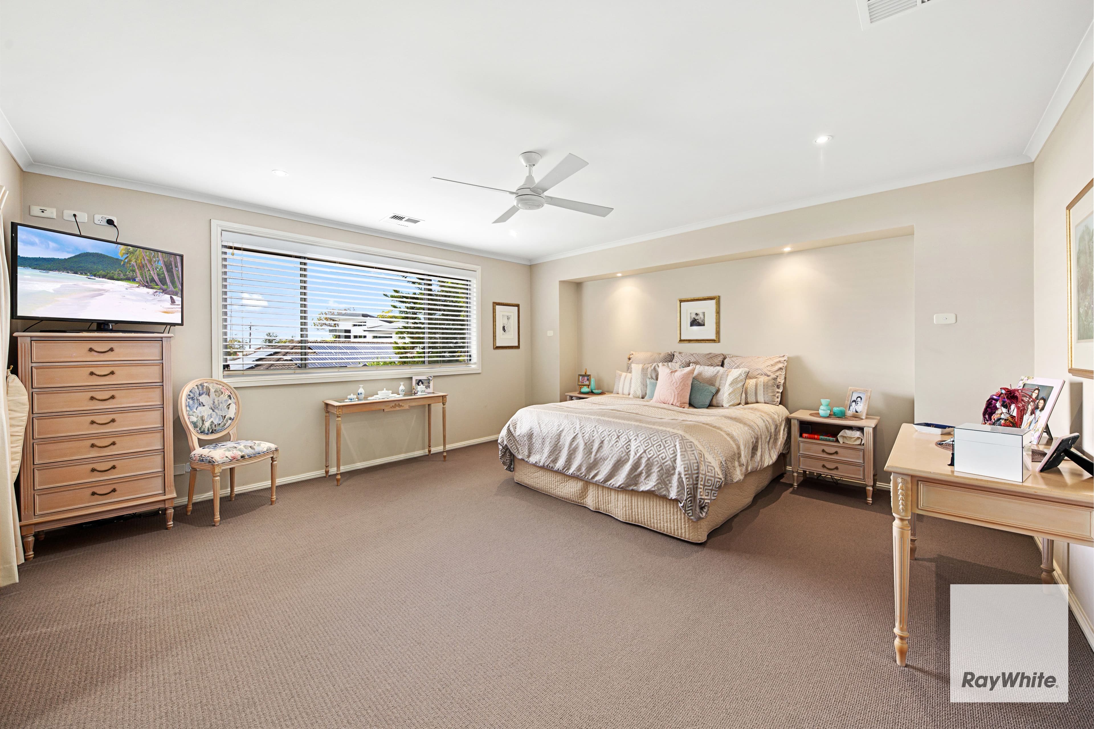 118 Gannons Road, Caringbah South NSW 2229, Burraneer - Thumbnail 7