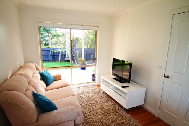 16 Cornwall Avenue, COWES VIC 3922, Cowes - Thumbnail 5
