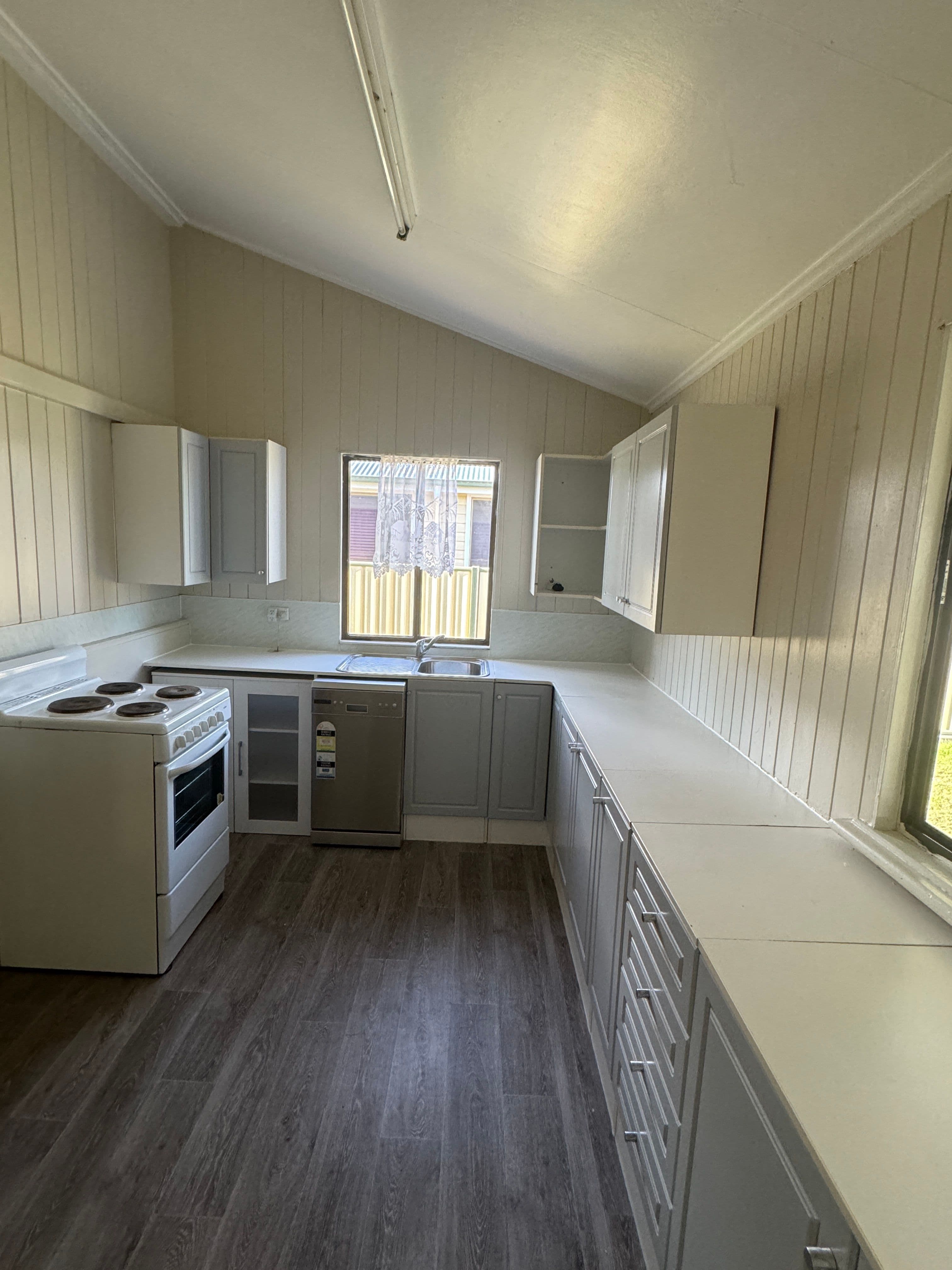 142 Alfred Street, Charleville QLD 4470, Charleville - Thumbnail 3