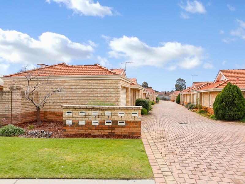 7 Shearwater Terrace, BALLAJURA WA 6066, Ballajura - Thumbnail 2