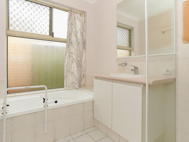 7 Shearwater Terrace, BALLAJURA WA 6066, Ballajura - Thumbnail 7