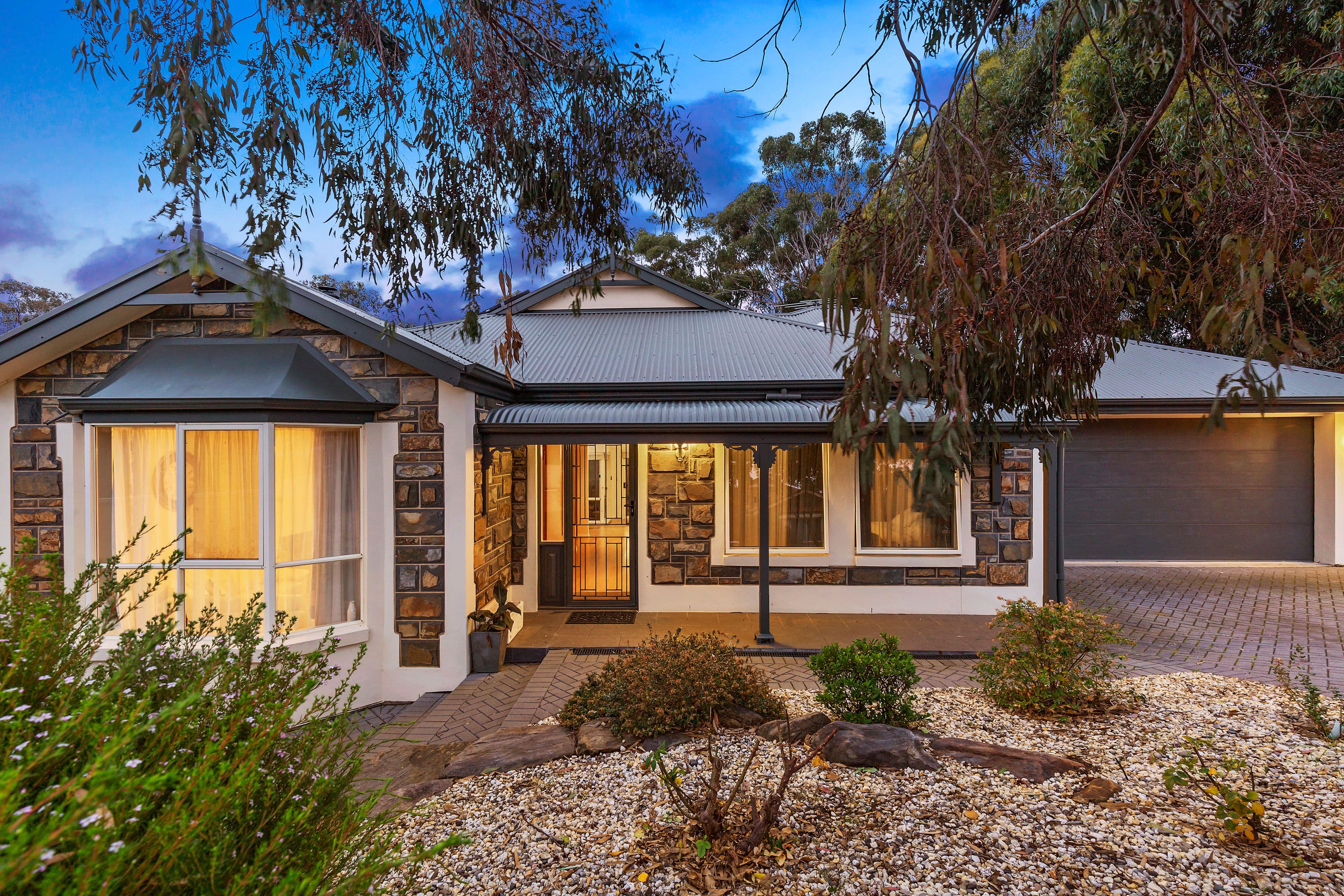 18 Hollyoaks Court, Happy Valley SA 5159, Happy Valley - Thumbnail 2