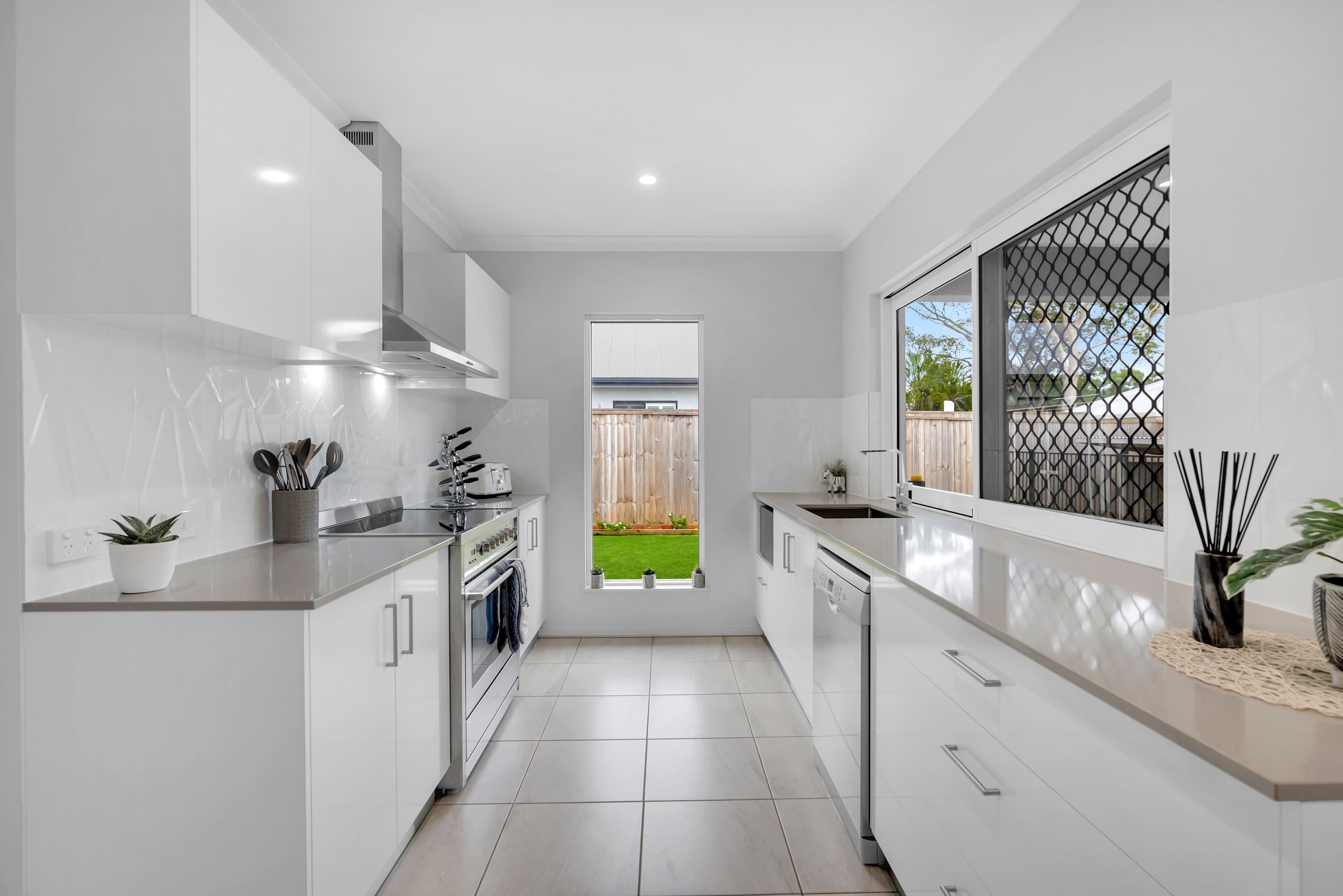28 Buoy Drive, Trinity Beach QLD 4879, Trinity Beach - Thumbnail 5