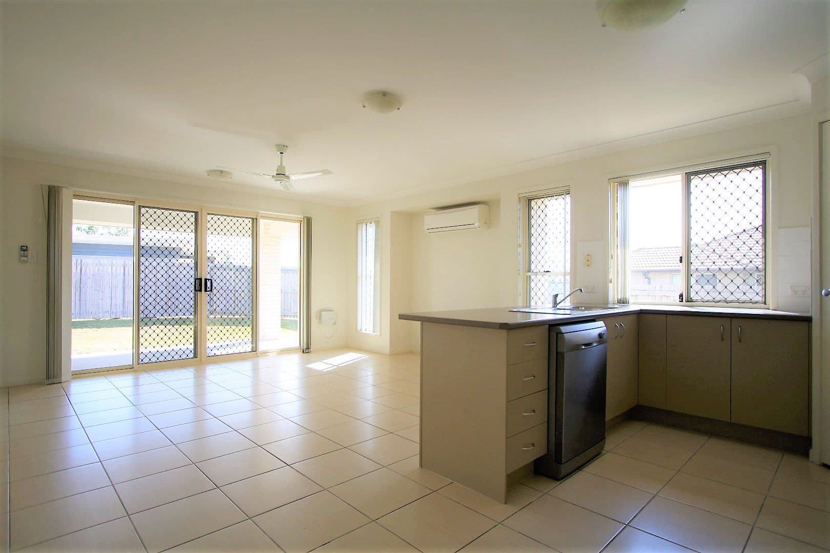 22 Gordon Drive, Bellbird Park QLD 4300, Bellbird Park - Thumbnail 5