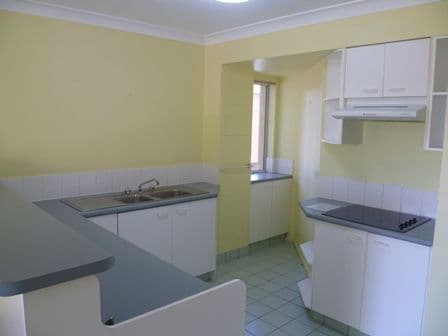 65 Bayview Street, RUNAWAY BAY QLD 4216, Runaway Bay - Thumbnail 4