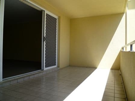 65 Bayview Street, RUNAWAY BAY QLD 4216, Runaway Bay - Thumbnail 7