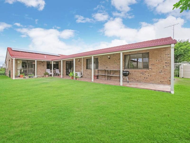 24 Acacia Street, Everton Hills - Thumbnail 3