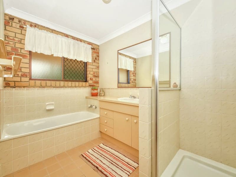 24 Acacia Street, Everton Hills - Thumbnail 4