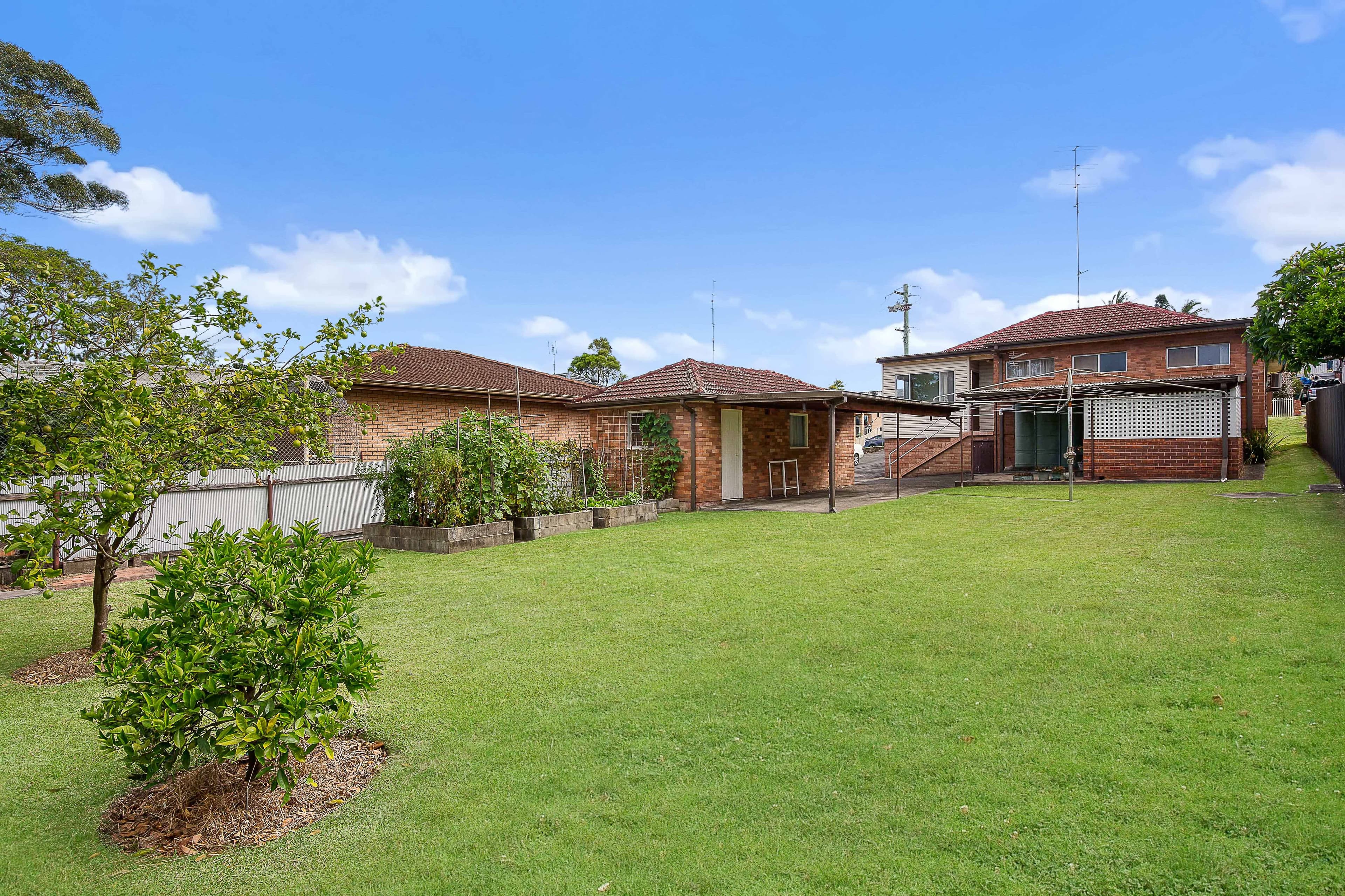 9 Karbo Street, Figtree NSW 2525, Figtree - Thumbnail 3