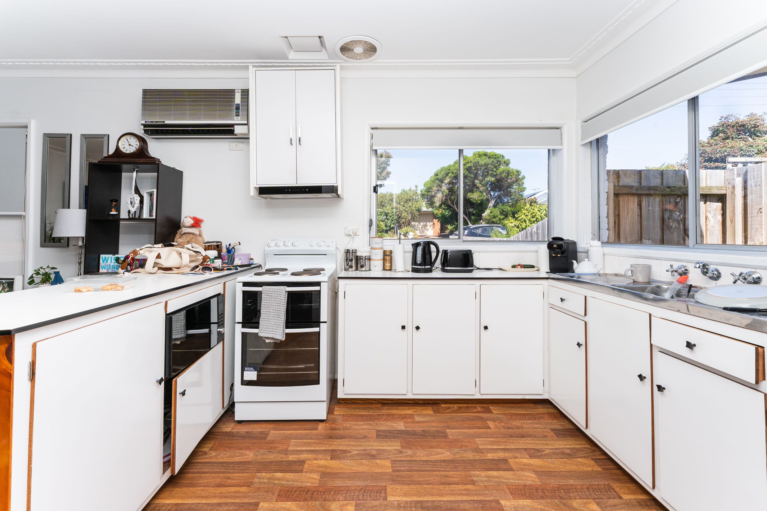 98 Eighth Avenue, Rosebud VIC 3939, Rosebud - Thumbnail 2