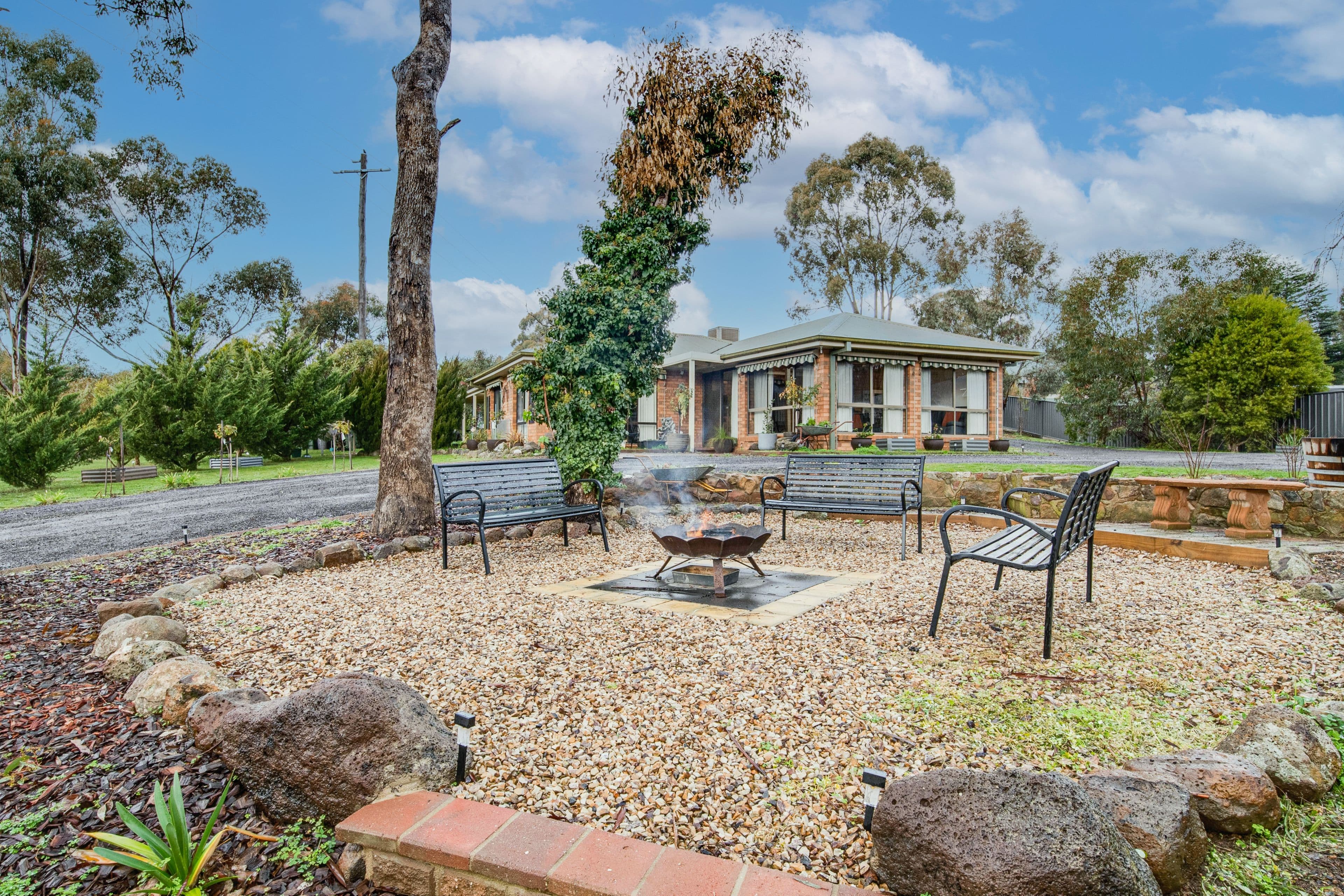 60 Steele Street, Chewton VIC 3451, Chewton - Thumbnail 2
