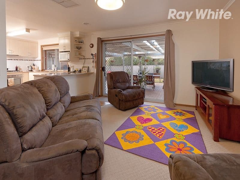 18 Azure Drive, WODONGA VIC 3690, West Wodonga - Thumbnail 5