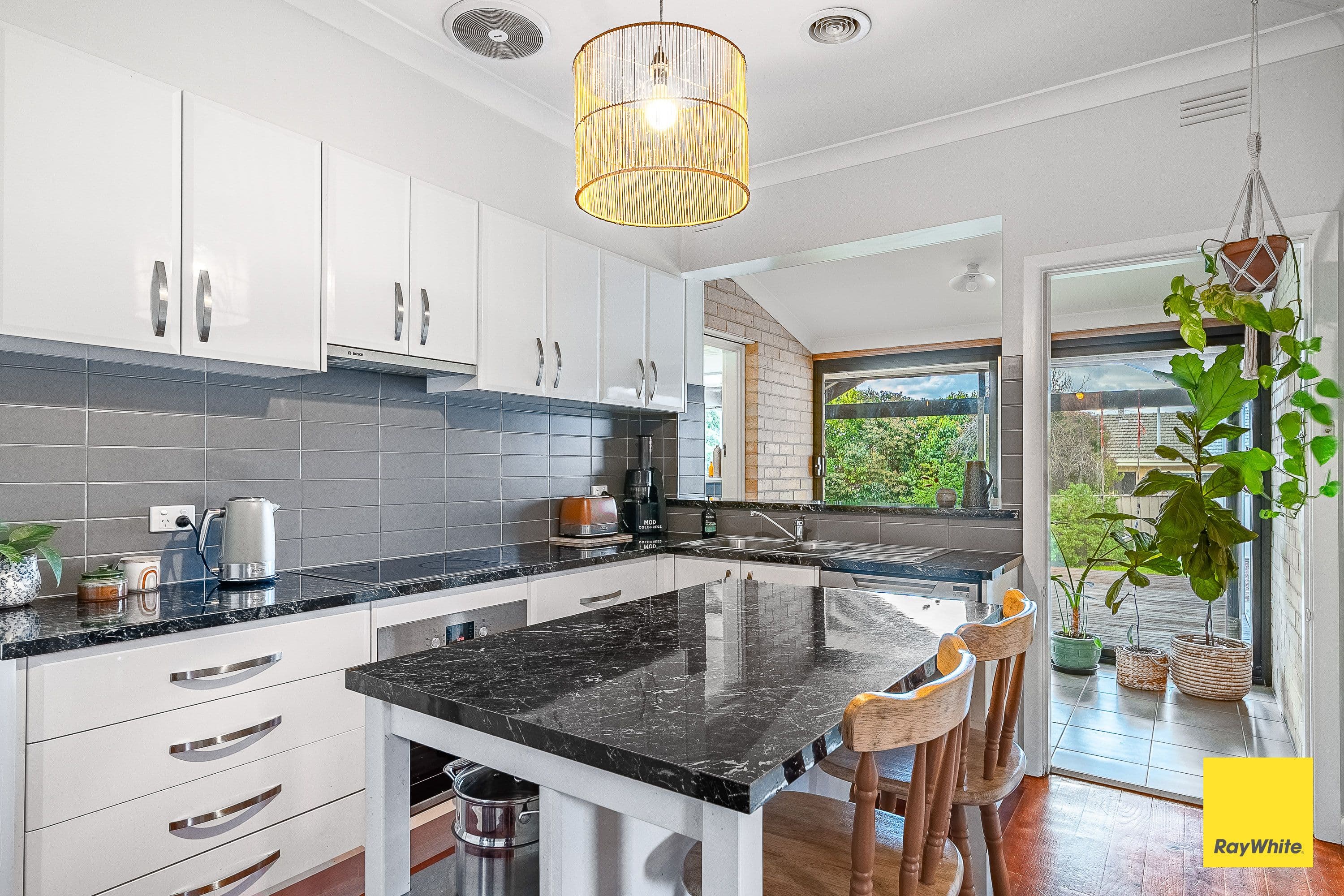 7 Monreith Avenue, Flora Hill VIC 3550, Flora Hill - Thumbnail 6