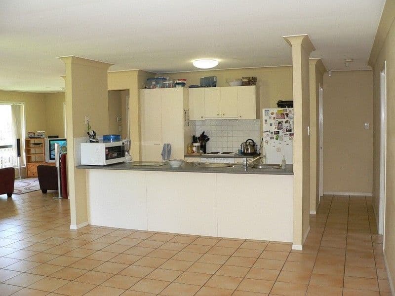 8 Caribou Crescent, UPPER COOMERA QLD 4209, Upper Coomera - Thumbnail 5