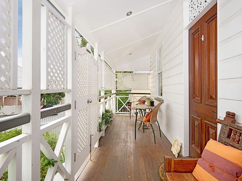 18 Hipwood Street, SPRING HILL QLD 4000, Spring Hill - Thumbnail 2