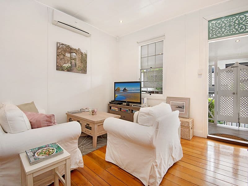 18 Hipwood Street, SPRING HILL QLD 4000, Spring Hill - Thumbnail 3