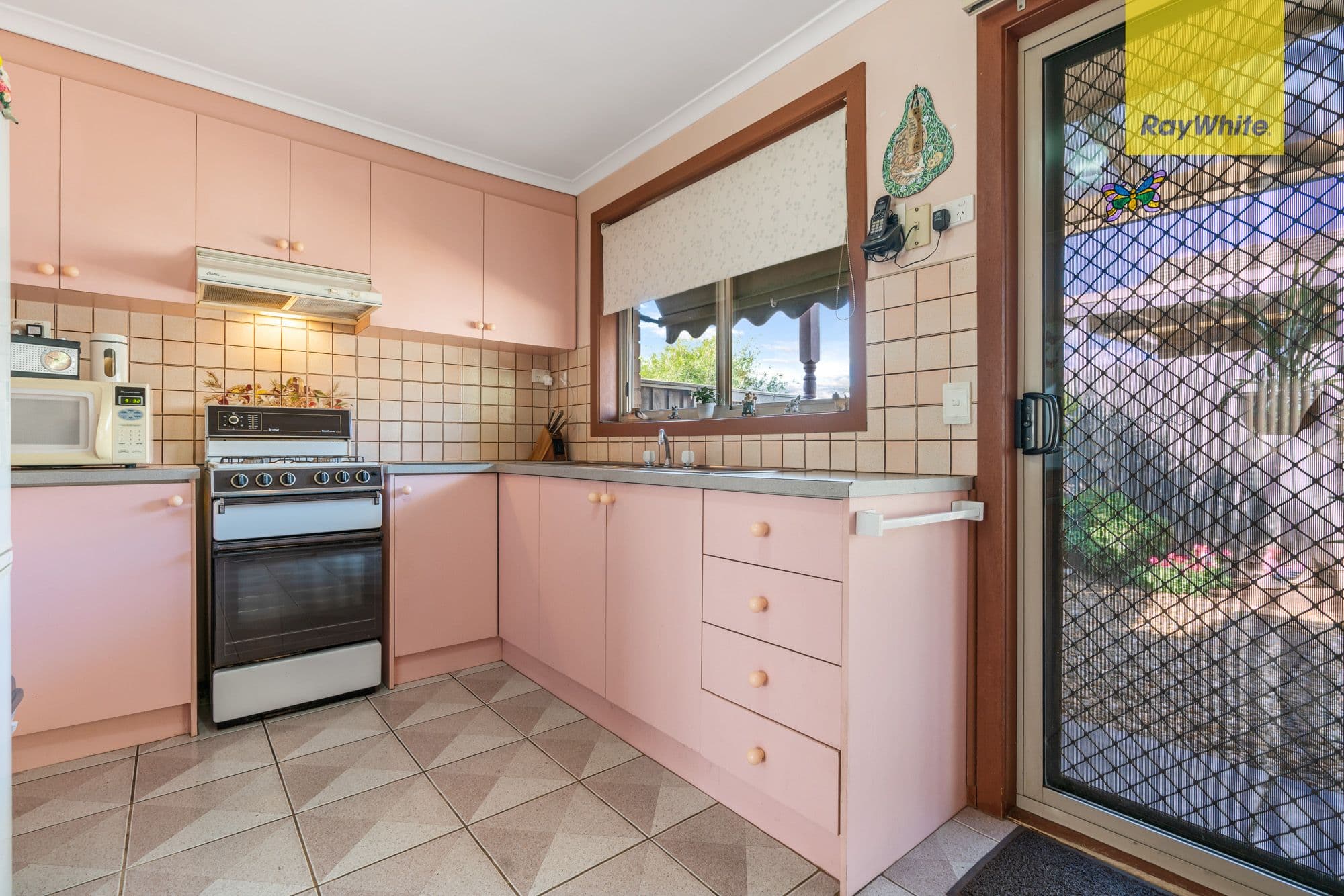 14 Callanan Drive, Melton South VIC 3338, Melton South - Thumbnail 4