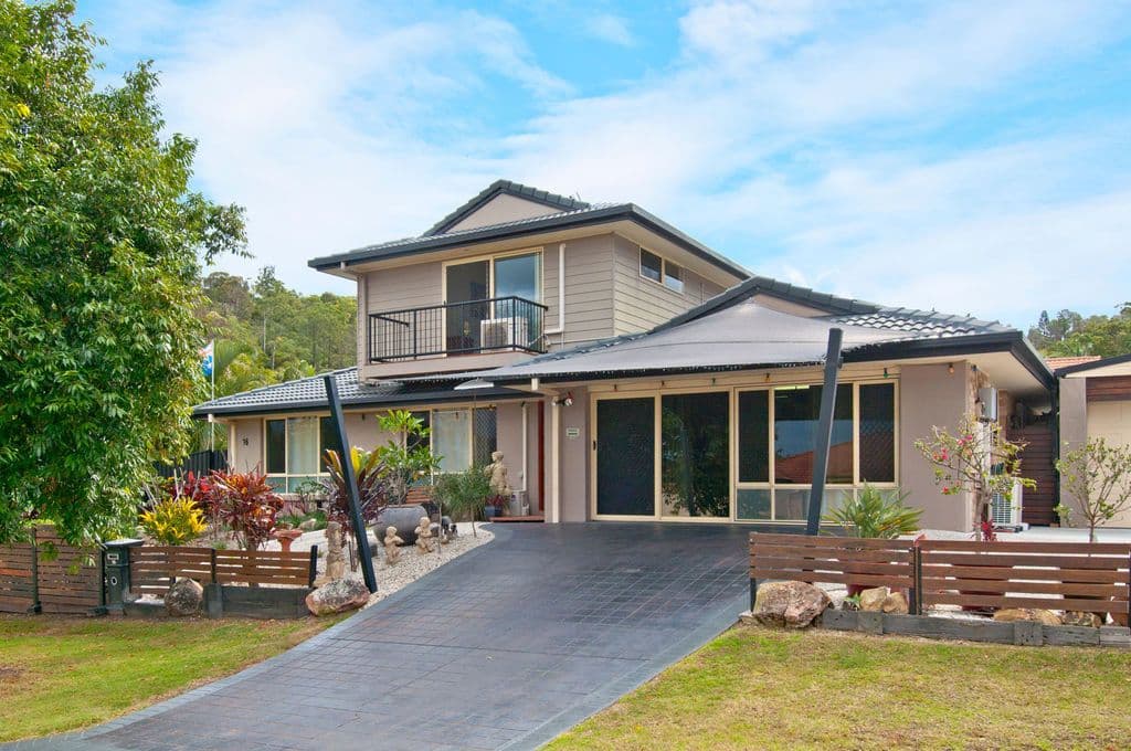 2 Equador Court, Pacific Pines QLD 4211, Pacific Pines - Thumbnail 2