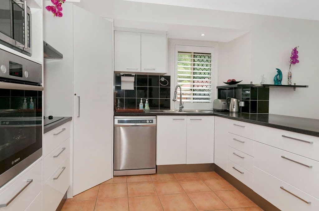 2 Equador Court, Pacific Pines QLD 4211, Pacific Pines - Thumbnail 5