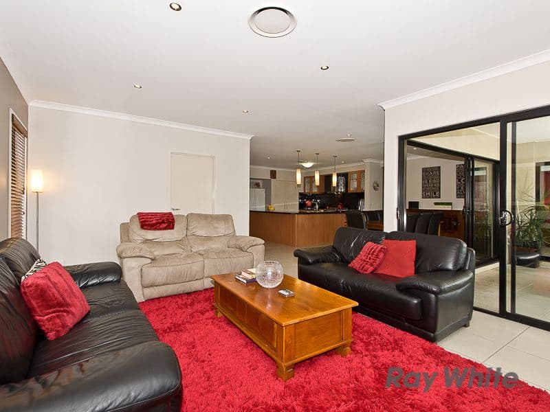 53 Darien Street, BRIDGEMAN DOWNS QLD 4035, Bridgeman Downs - Thumbnail 4
