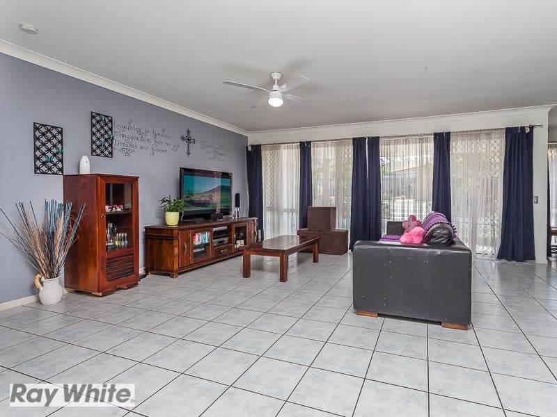 36 Kirri Avenue, PETRIE QLD 4502, Petrie - Thumbnail 4