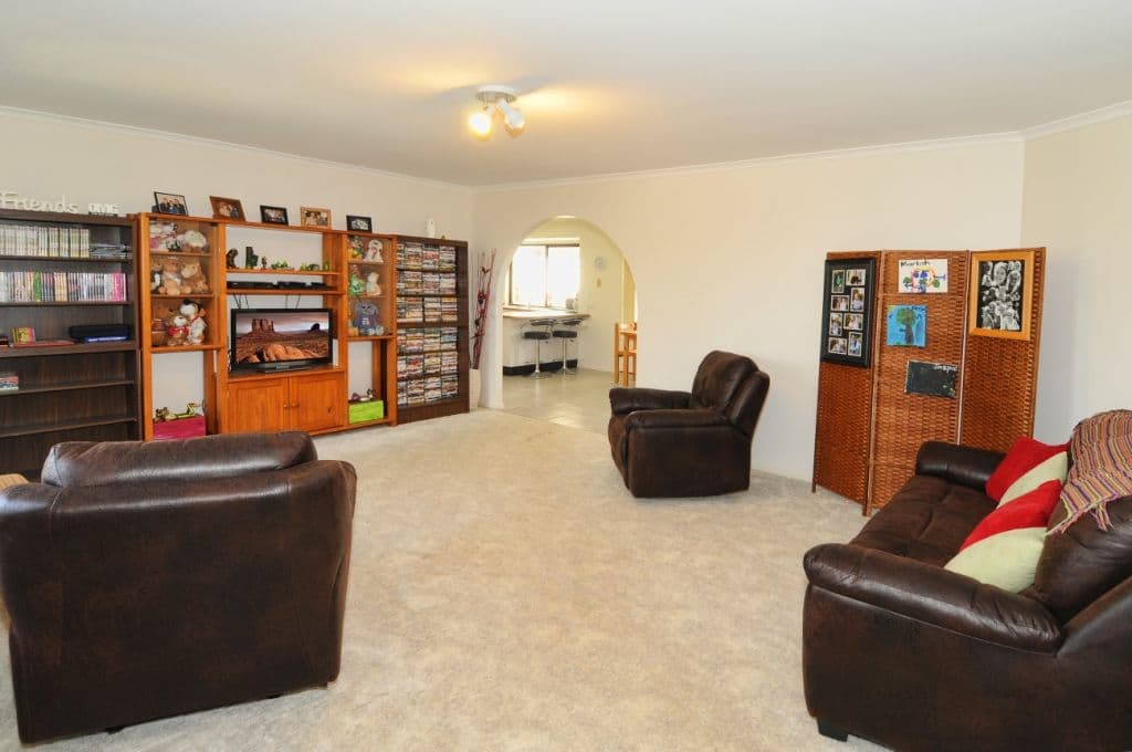 4 Tivoli Crescent, Minyama QLD 4575, Minyama - Thumbnail 2