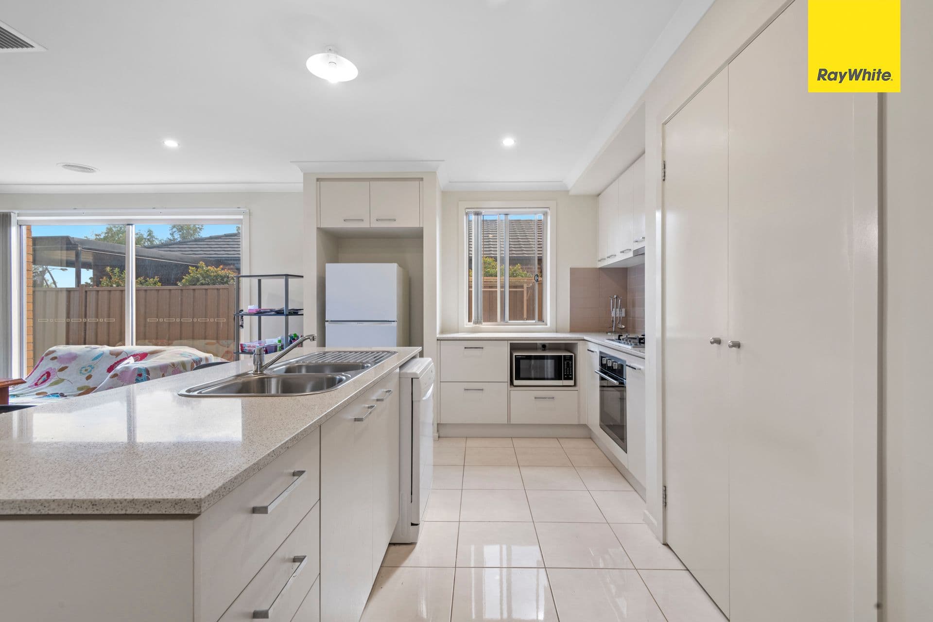 15 Maryburgh Road, COBBLEBANK VIC 3338, Cobblebank - Thumbnail 5