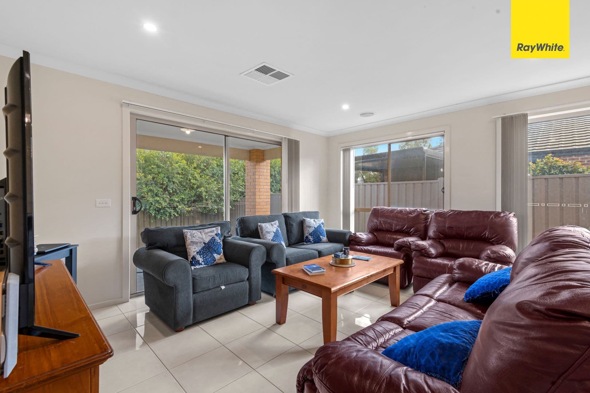 15 Maryburgh Road, COBBLEBANK VIC 3338, Cobblebank - Thumbnail 7