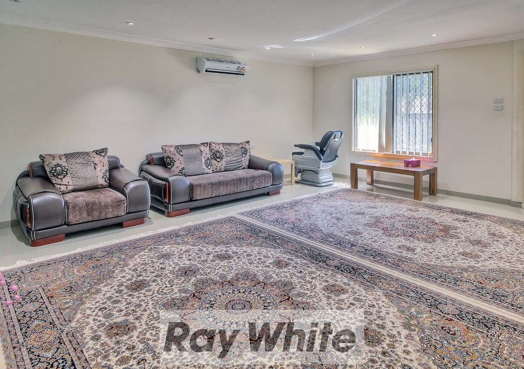 38 Michigan Way, Andergrove, Andergrove - Thumbnail 2