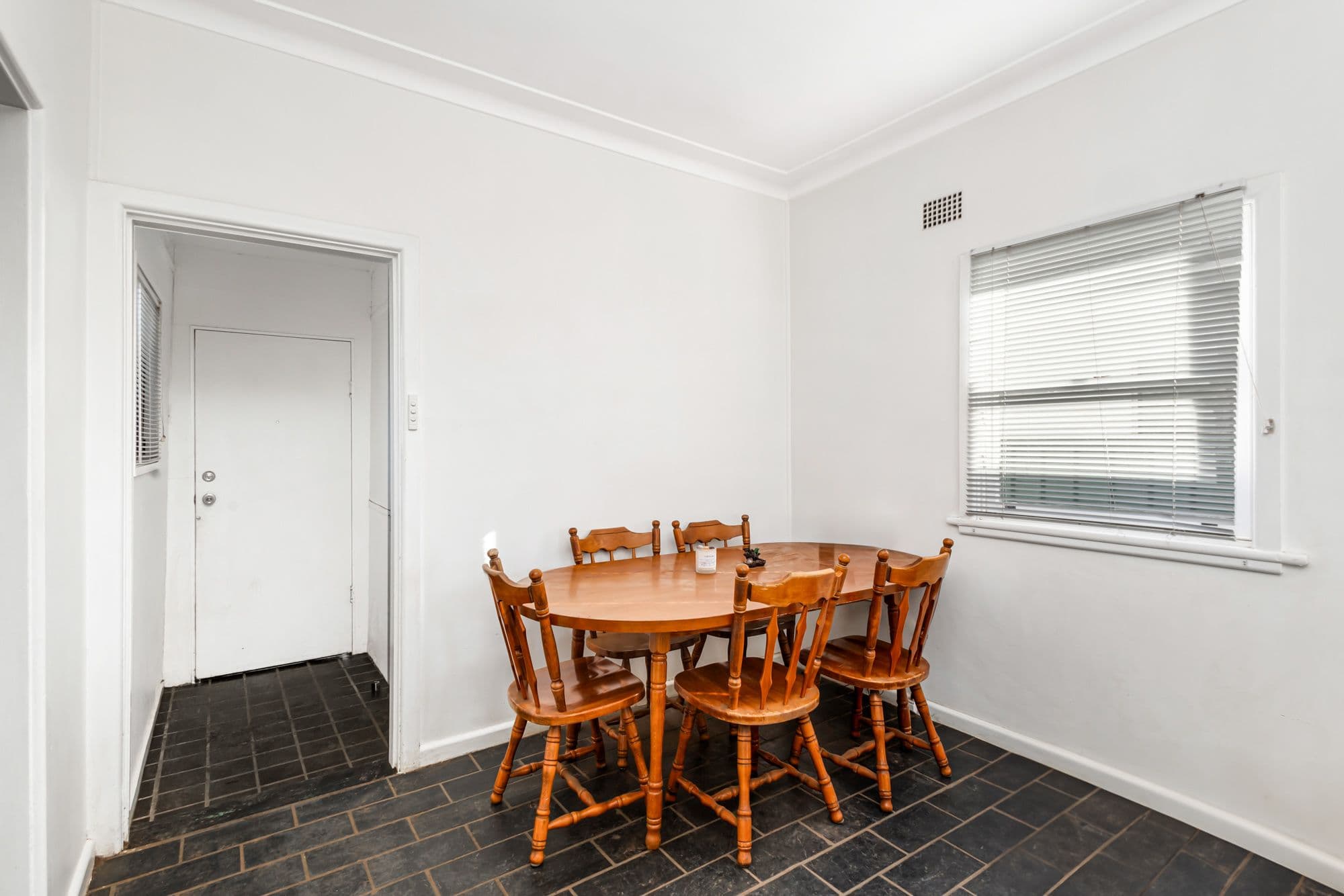 61 & 61a Bennett Road, Colyton NSW 2760, Colyton - Thumbnail 4