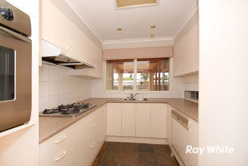 7 Greenridge Avenue, NARRE WARREN VIC 3805, Narre Warren - Thumbnail 6