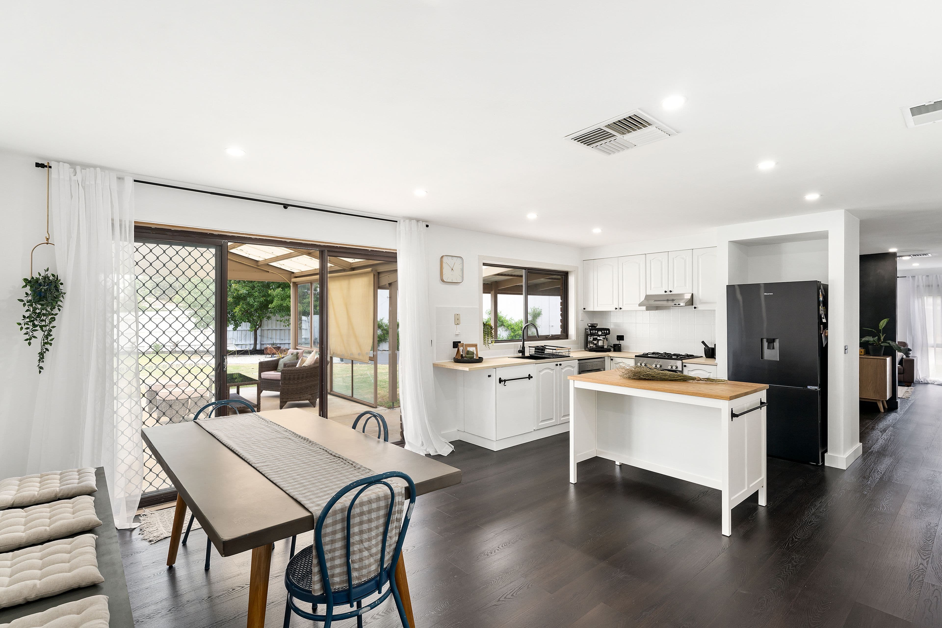 7 Ashton Street, Sunbury VIC 3429, Sunbury - Thumbnail 3