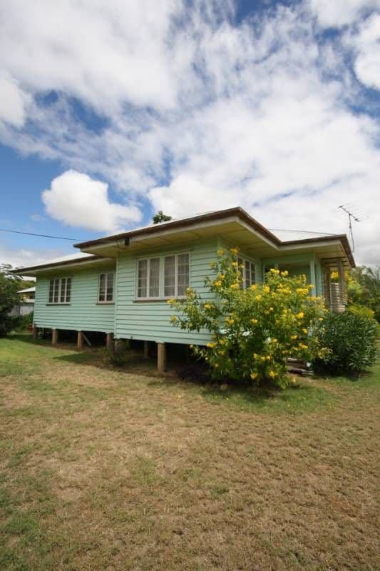 27 Jabiru Street, LONGREACH QLD 4730, Longreach - Thumbnail 2