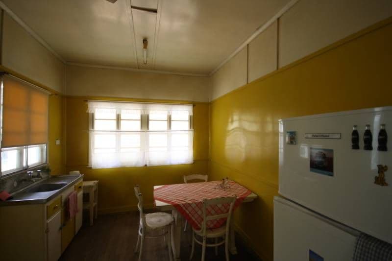 27 Jabiru Street, LONGREACH QLD 4730, Longreach - Thumbnail 4