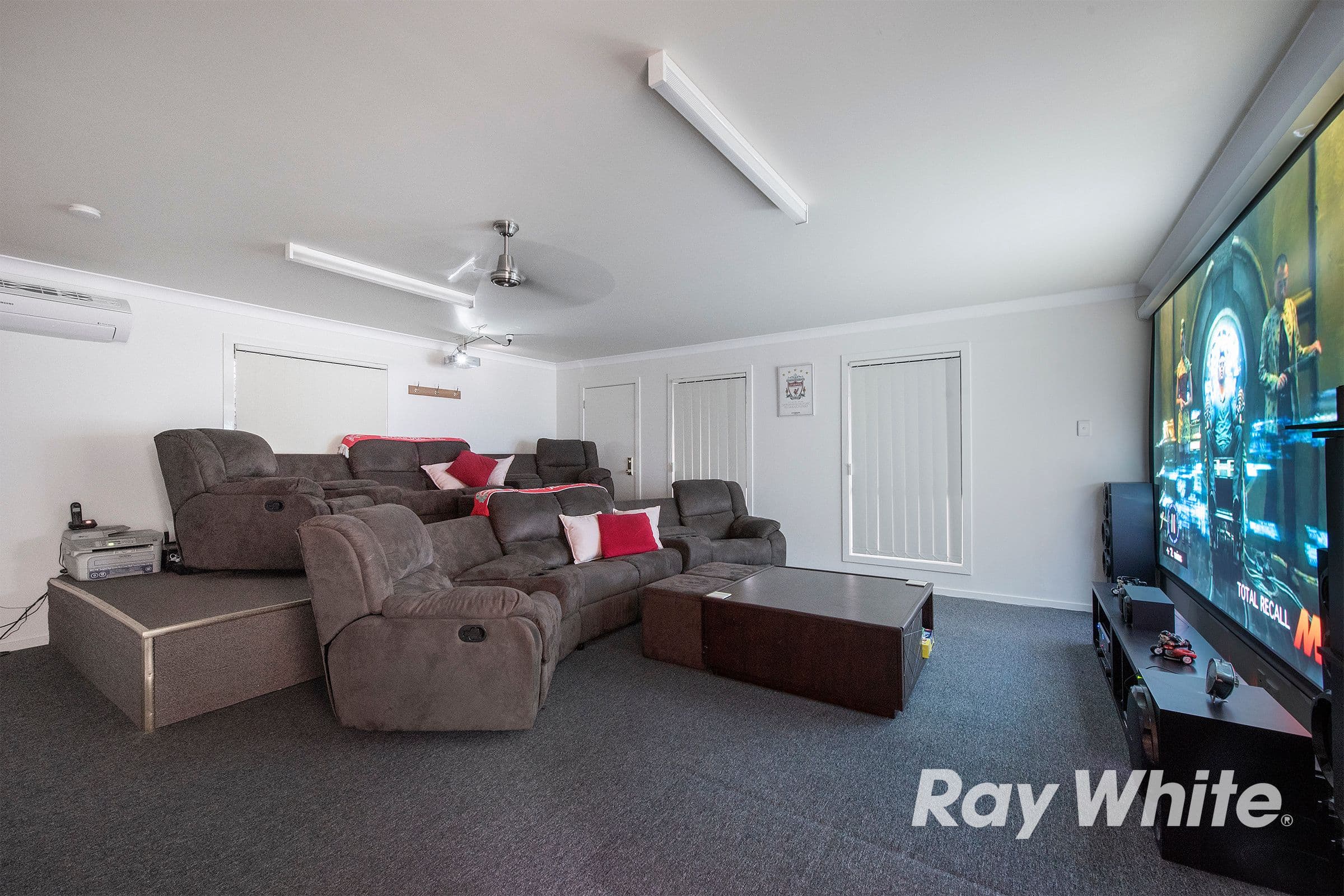 80 Lake Manchester Street, Logan Reserve QLD 4133, Logan Reserve - Thumbnail 2