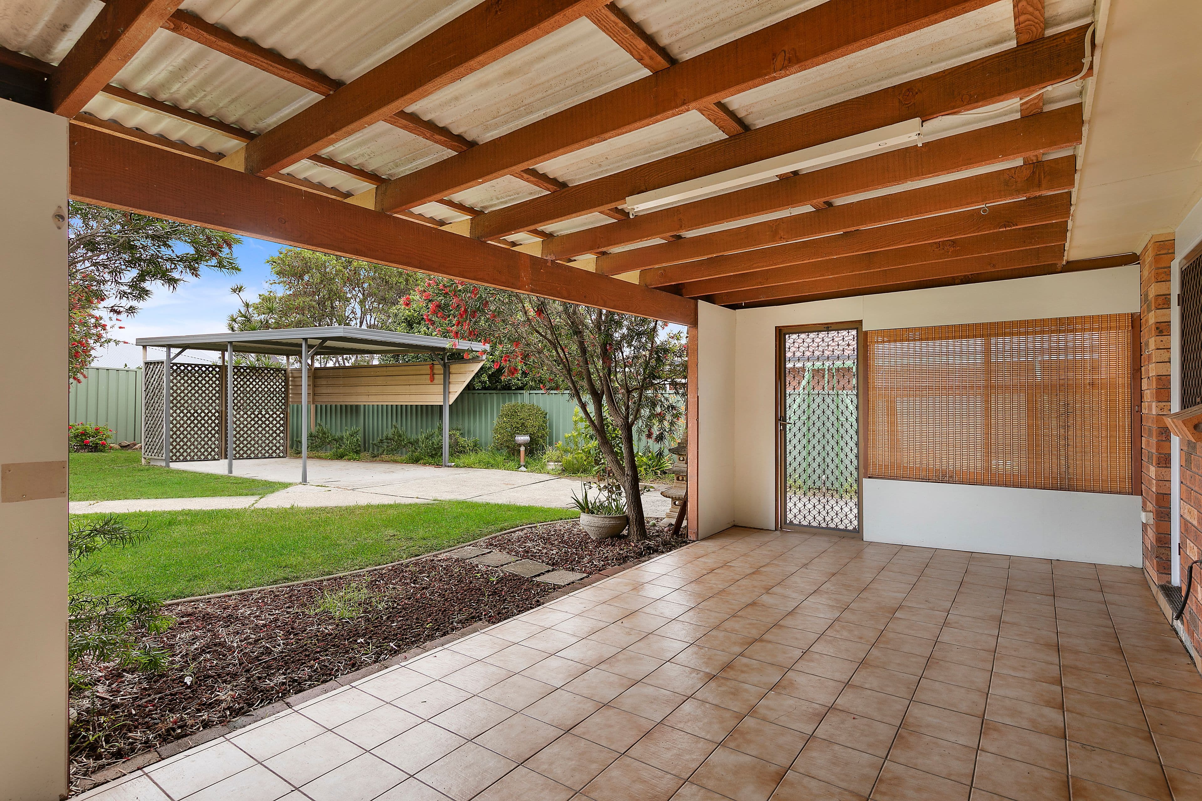 27 Murrumbidgee Crescent, Bateau Bay - Thumbnail 3