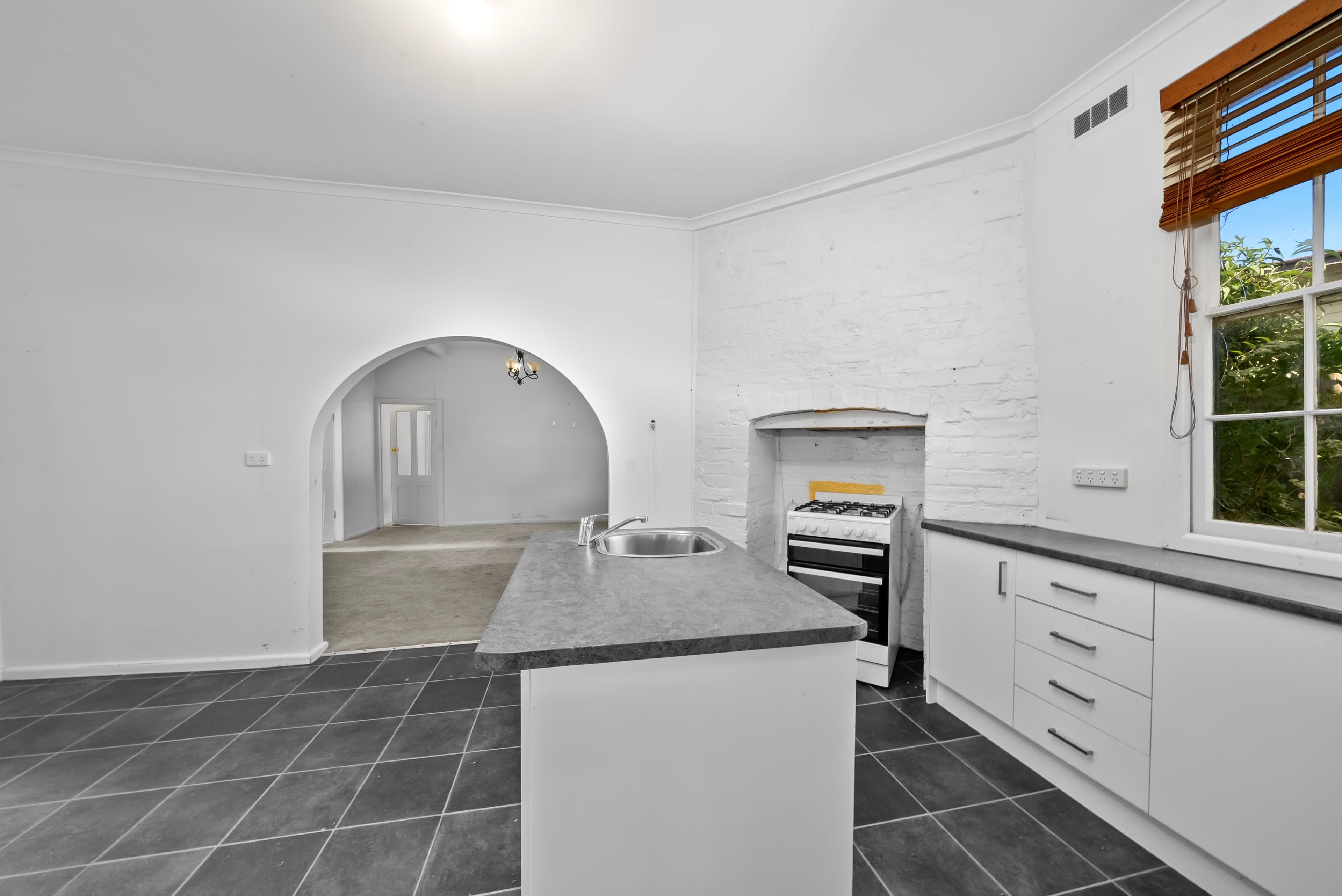 167 Inglis Street, Ballan VIC 3342, Ballan - Thumbnail 4