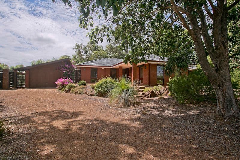 17 Rosemount Terrace, LESMURDIE WA 6076, Lesmurdie - Image 1