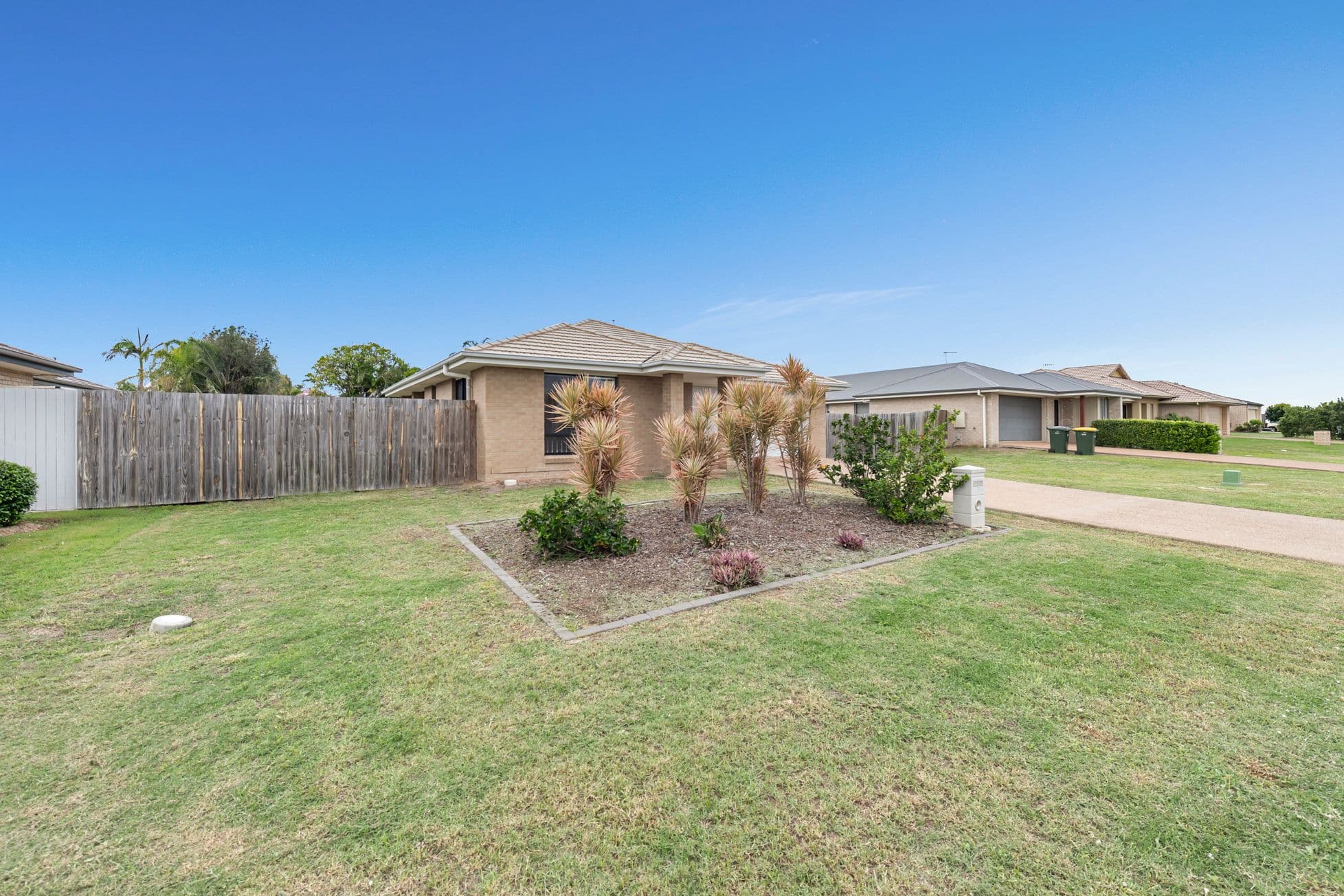 16 Morgan Way, Kalkie QLD 4670, Kalkie - Thumbnail 2