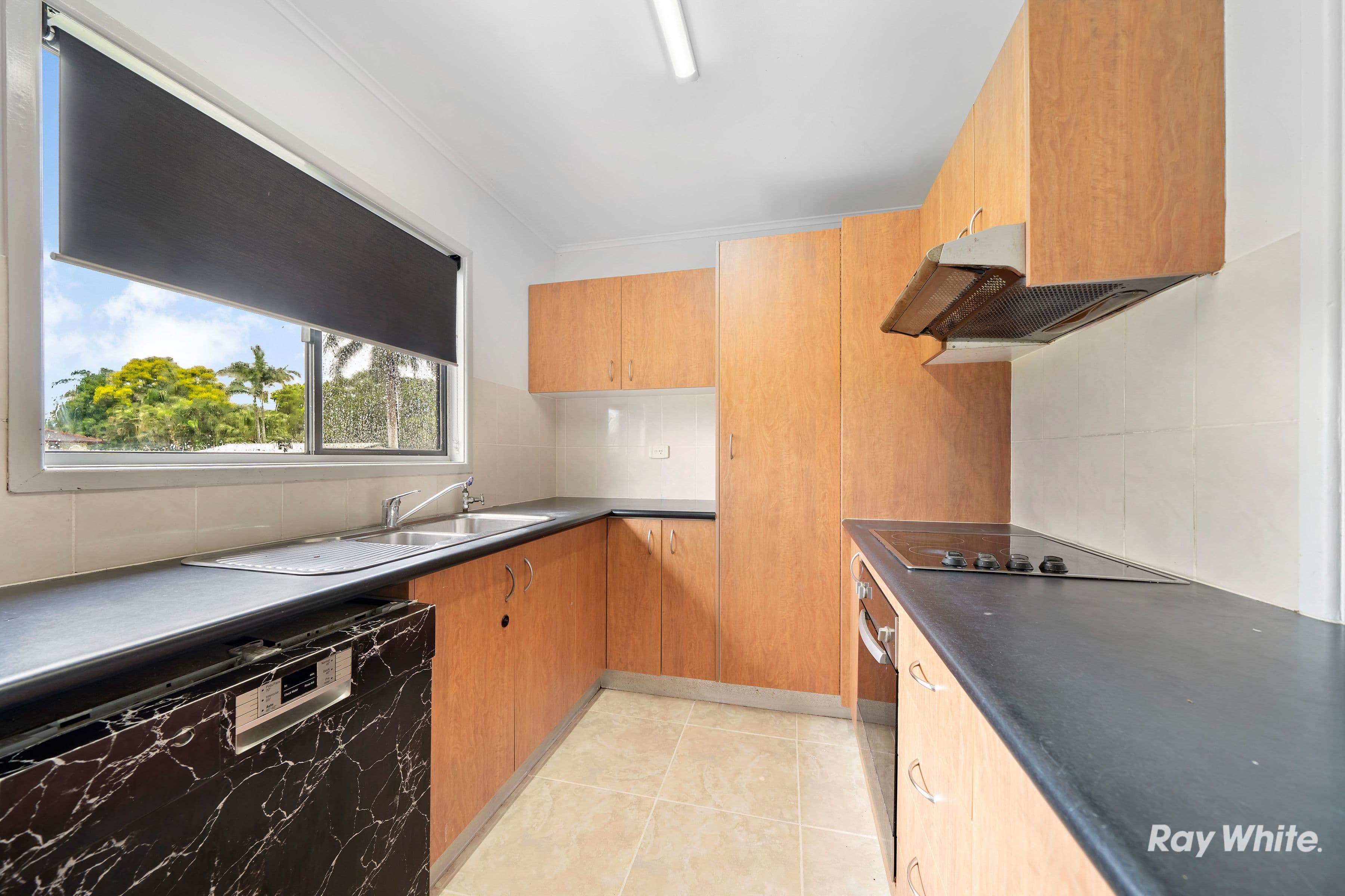 68 Mayes Avenue, Kingston QLD 4114, Kingston - Thumbnail 5