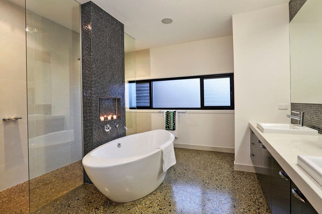 96-98 Rivergum Drive, Highton VIC 3216, Highton - Thumbnail 7