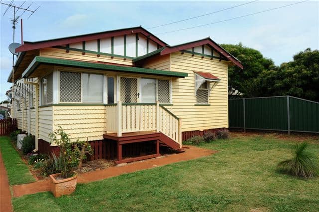 34  Warwick Street, HARRISTOWN QLD 4350, Harristown - Image 1