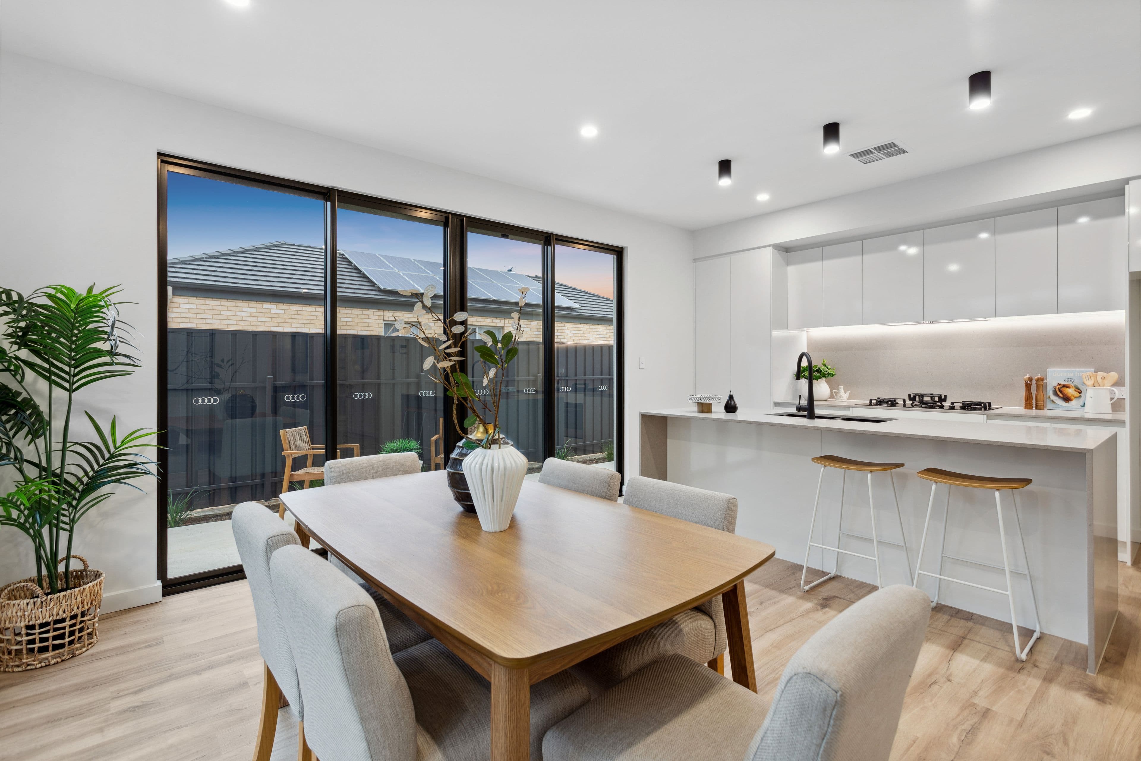 210 Trimmer Parade, Seaton SA 5023, Seaton - Thumbnail 7