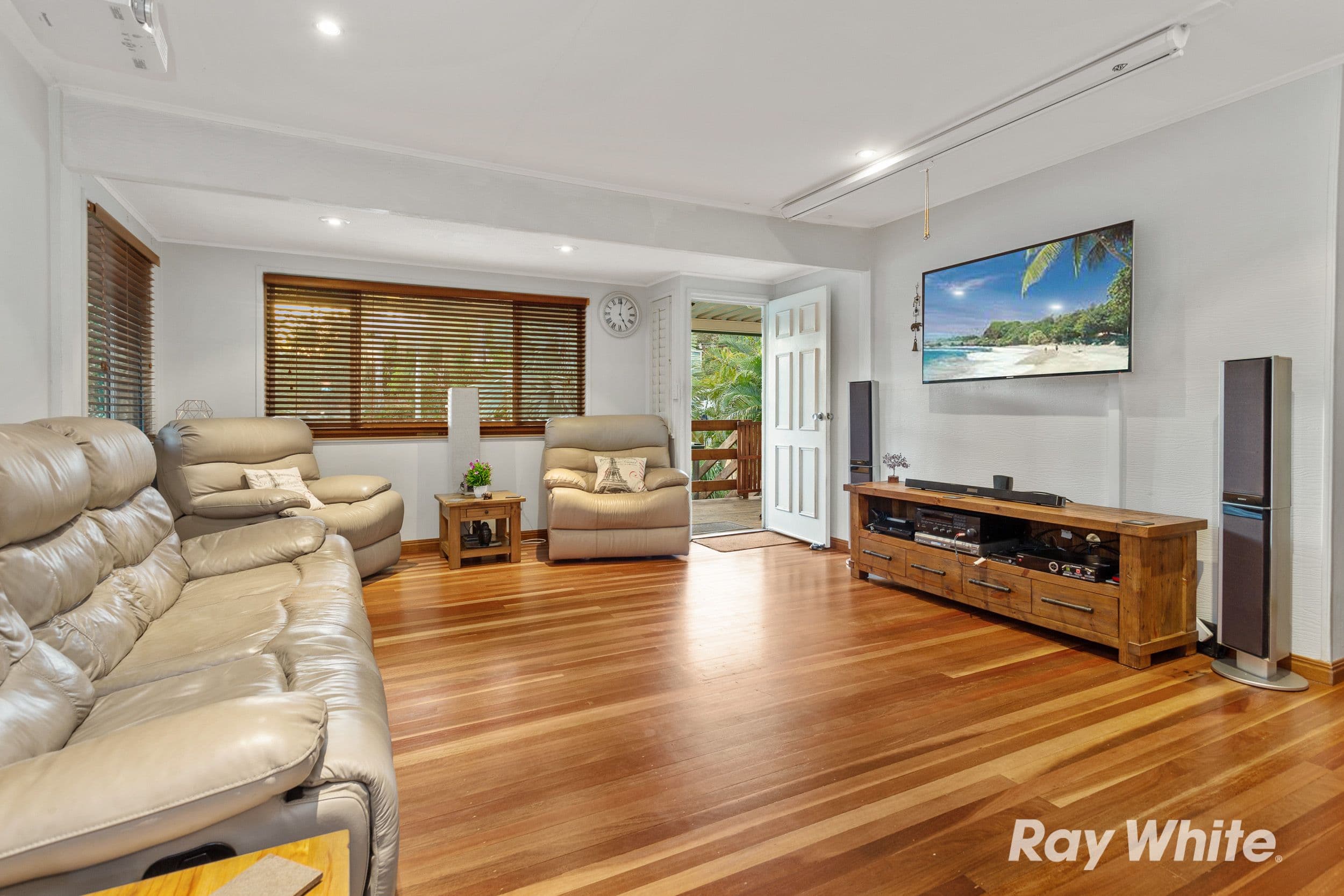 32 Belcaro Street, Upper Mount Gravatt QLD 4122, Upper Mount Gravatt - Thumbnail 2