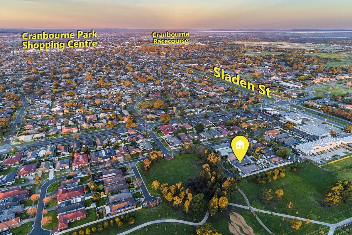 4 Oakmont Place, Cranbourne West VIC 3977, Cranbourne West - Thumbnail 4
