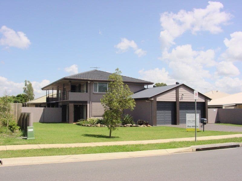 21 Antipodes Close, Castaways Beach - Thumbnail 2